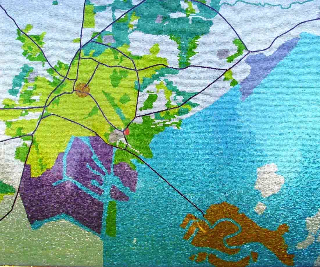 Mosaico di carte geografiche colorate su tela, verde acque e porpora