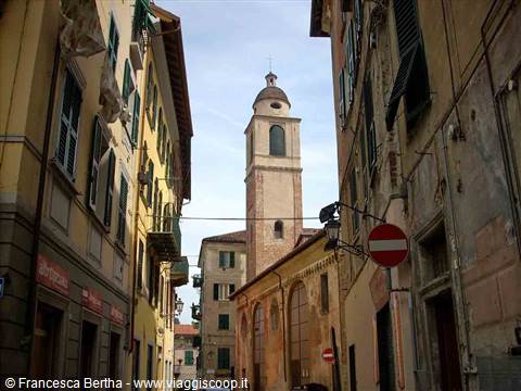 Gita a Ovada (AL): Mercatino dell’Antiquariato e festa estiva