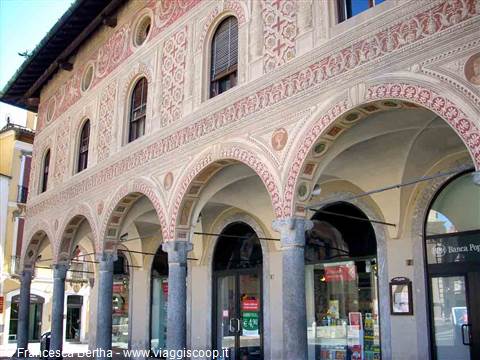 Gita con Leonardo tra arte, storia e buona tavola: una giornata a Vigevano