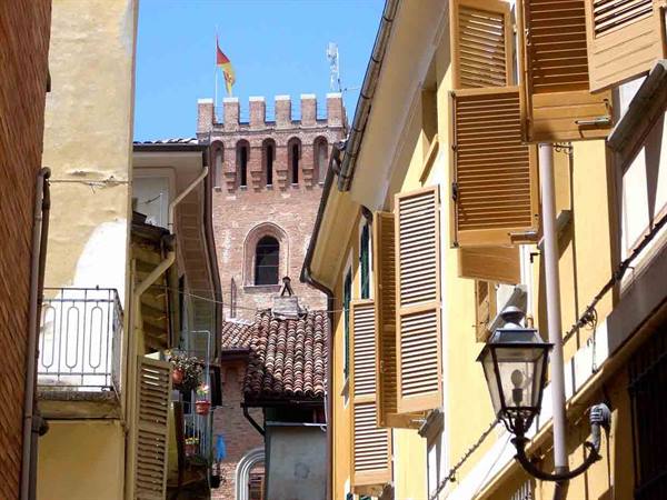 Una strada di Nizza Monferrato