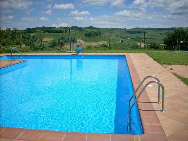 La piscina presso Agriturismo Monsignorotti