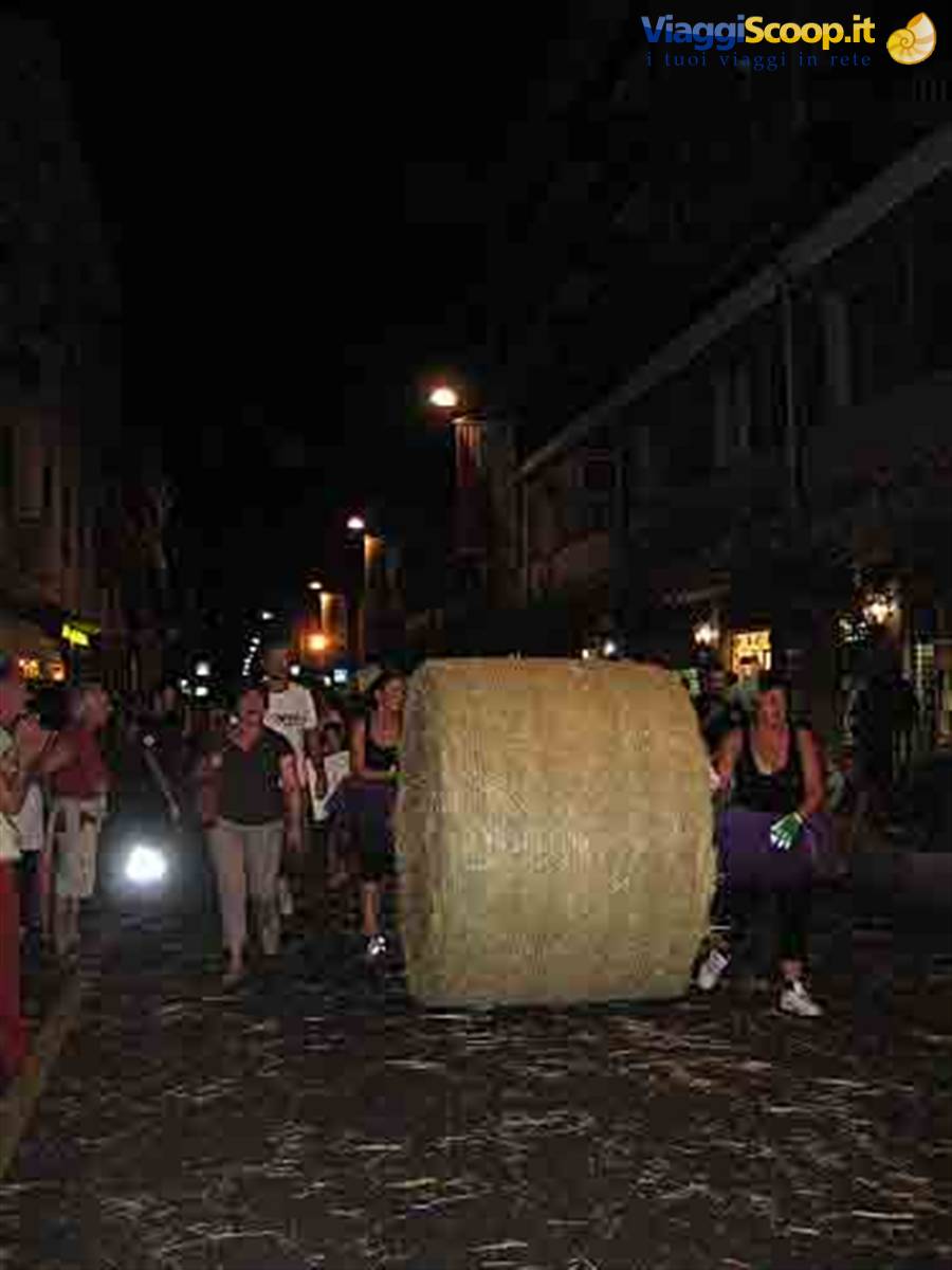 Il Palio delle Balle di Paglia a Ovada (Alessandria)