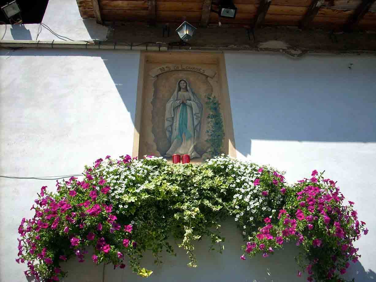 Una Madonnina