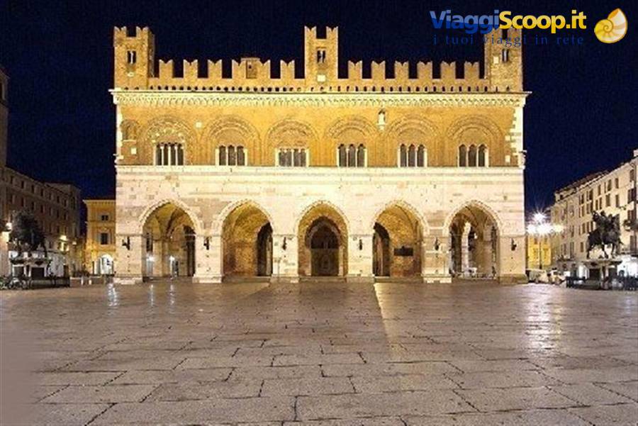 Palazzo Comunale detto "Il Gotico"