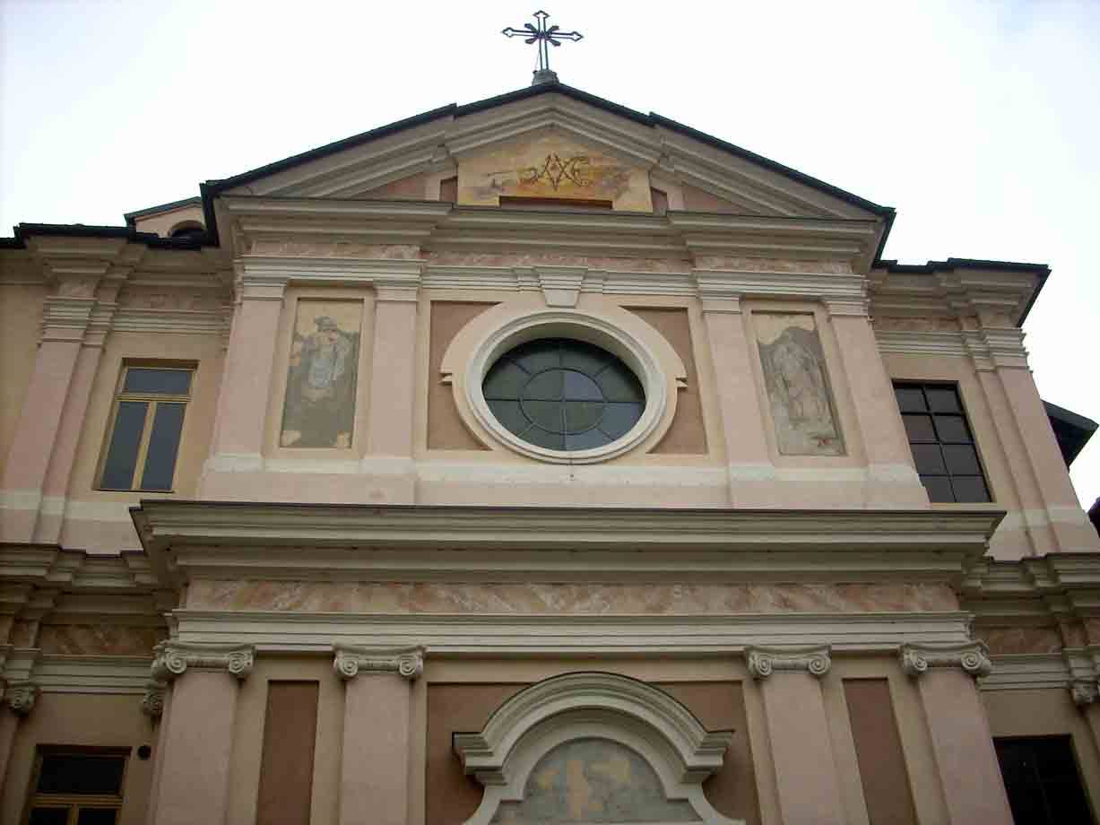 Una chiesa nel centro storico di Ivrea
