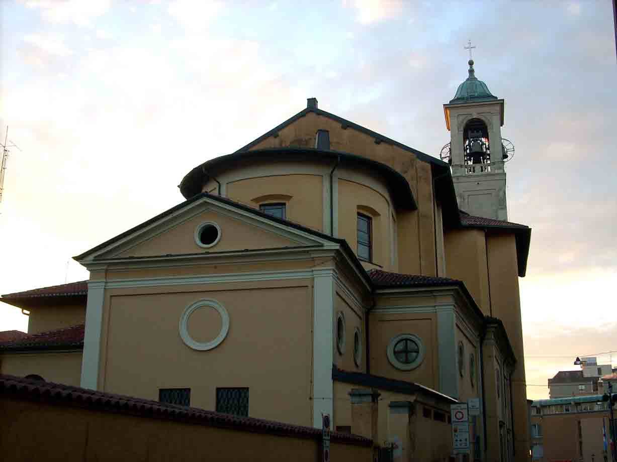 Una chiesa saronnese
