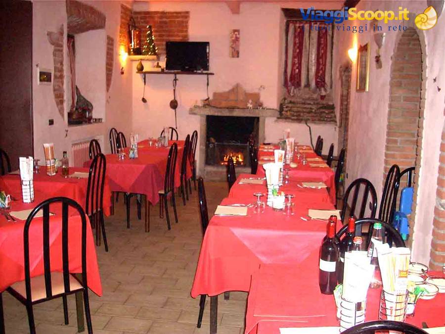 Nella sala dell'Albergo Ristorante Milano