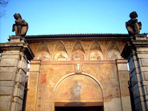 Monastero, l'entrata