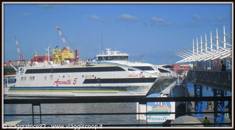 Aremiti 5 direzione.... Moorea