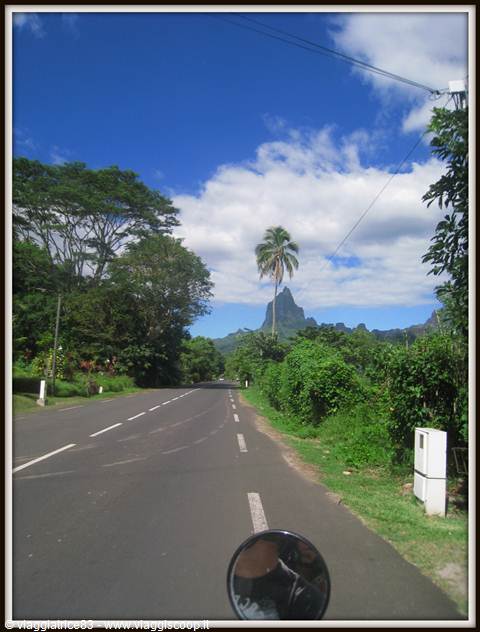su e giu per le strade di Moorea