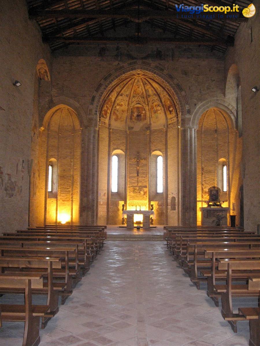 Santa Maria della Rocca - Interno della Chiesa