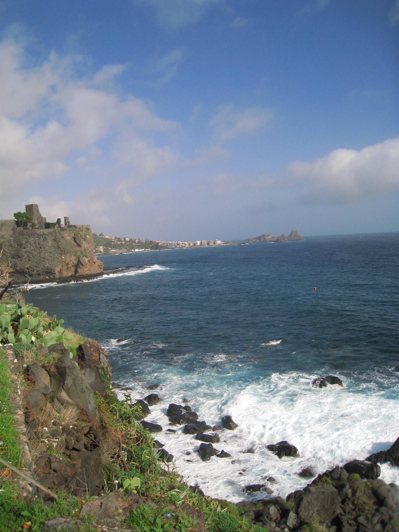 Aci Castello