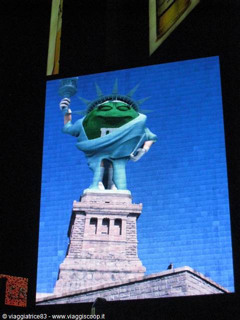 M&M