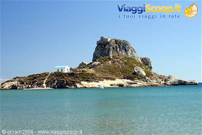 la caraibica agios stefano beach di fronte l'isolotto di kastrì....che incanto!