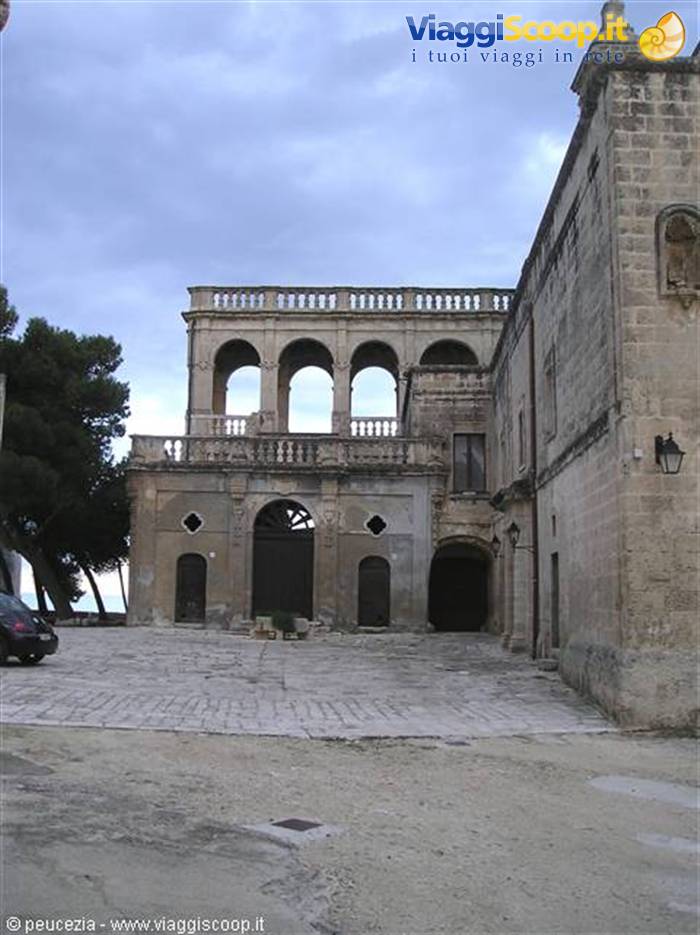 ancora un'immagine del monastero dal suo cortile interno