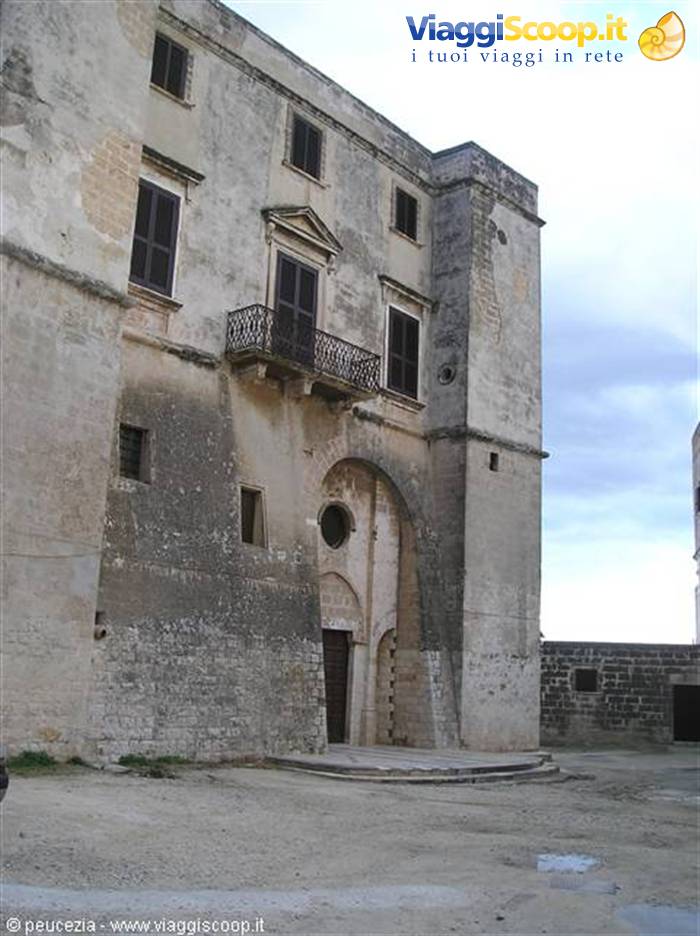 fiancata esterna dell'abbazia