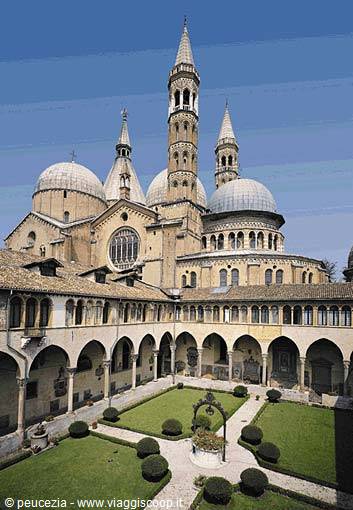 interno basilica di sant'antonio