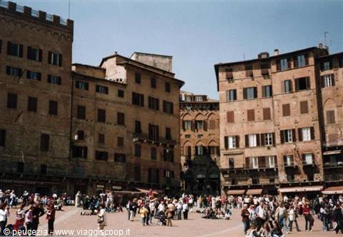 ancora piazza Campo