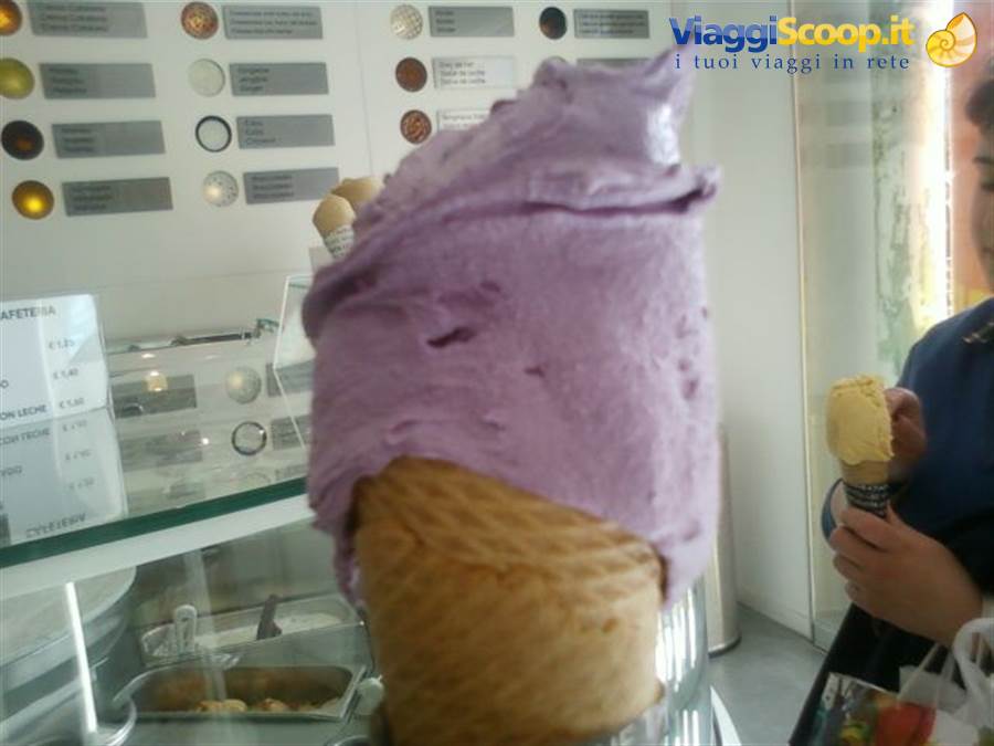gelato alla violetta