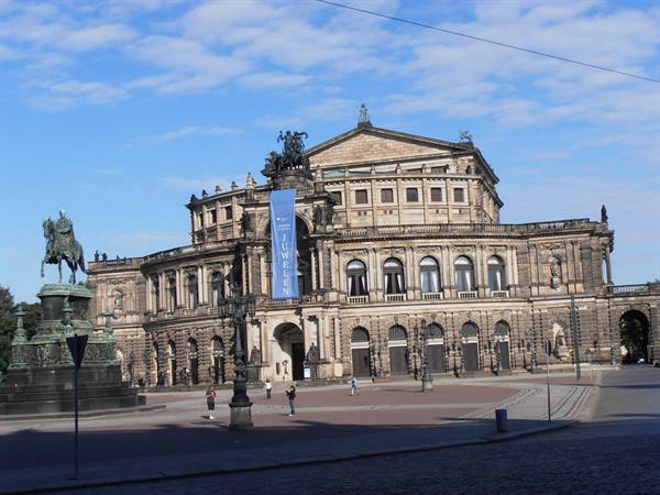 Semperoper il famoso teatro di Dresda
