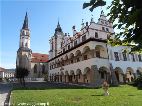 il municipio e la chiesa di Levoca
