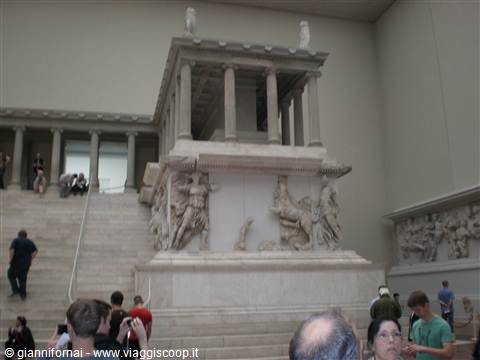 l'altare di Pergamon museo Berlino