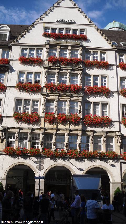 vicino Marienplatz