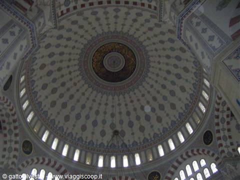 Adana, interno della moschea
