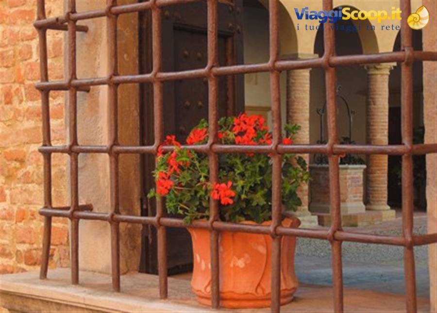Castelli e borghi medievali in Toscana. Certaldo Alto (FI) Palazzo Stiozzi Ridolfi