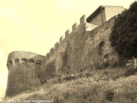 Castelli e borghi medievali in Toscana, la roccaforte di Certaldo Alto (FI)