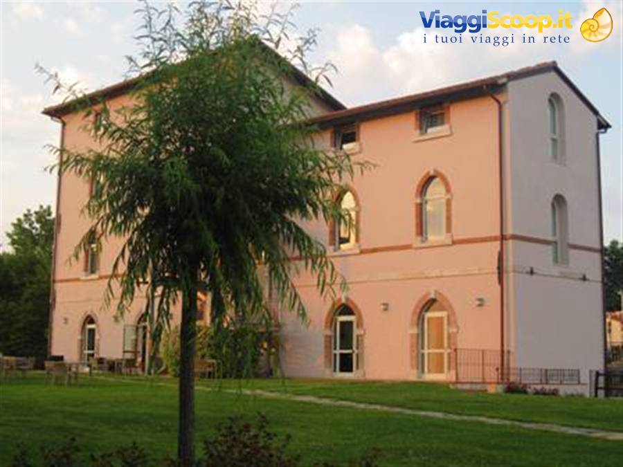Vacanza in Toscana. L'Hotel Certaldo in Toscana nel cuore del Chianti.Un antico mulino del 1500