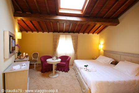 Vacanza in Toscana. L'Hotel Certaldo in Toscana nel cuore del Chianti.Un antico mulino del 1500