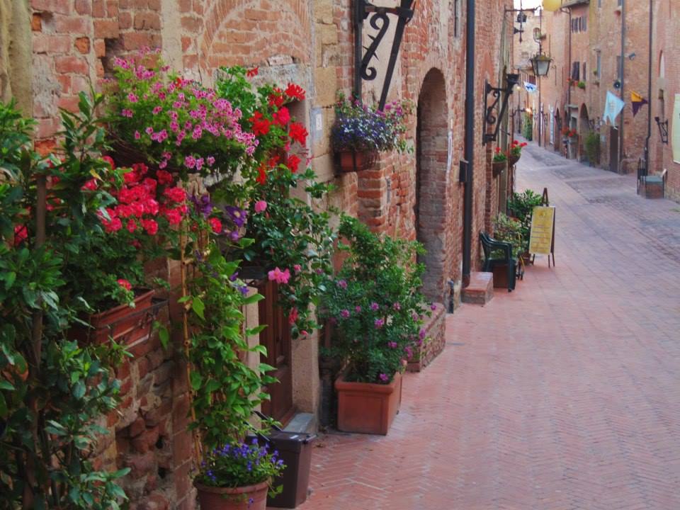 Castelli e borghi medievali toscana. Certaldo Alto (Firenze), nel Chianti