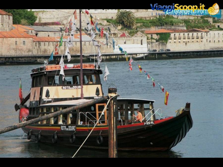Vila Nova de Gaia  barcos rabelos