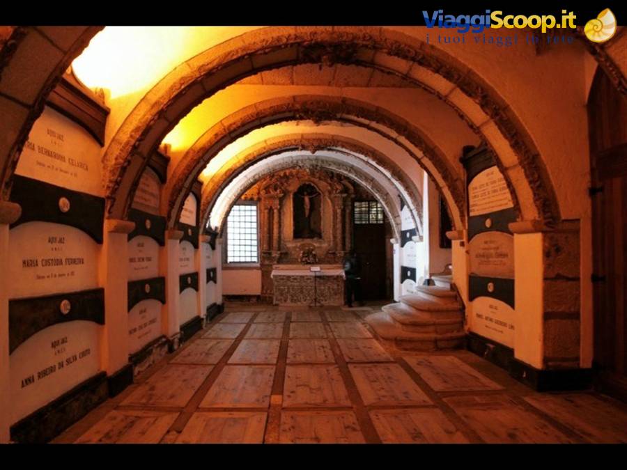 Porto chiesa Sao Francisco catacombe