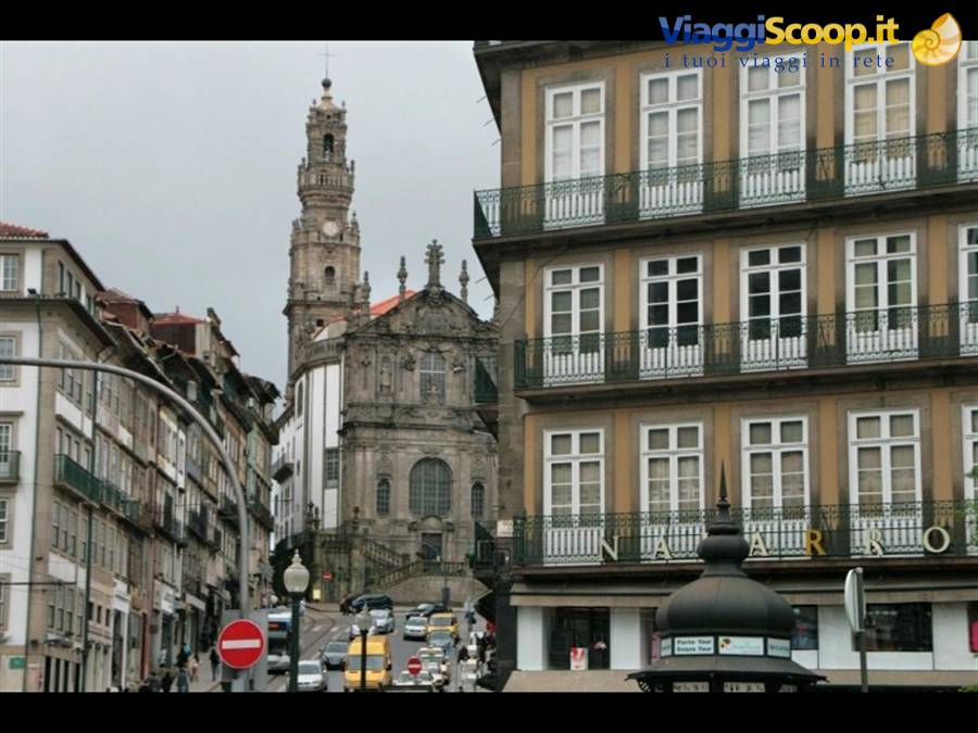 Porto chiesa e torre dos Clérigos