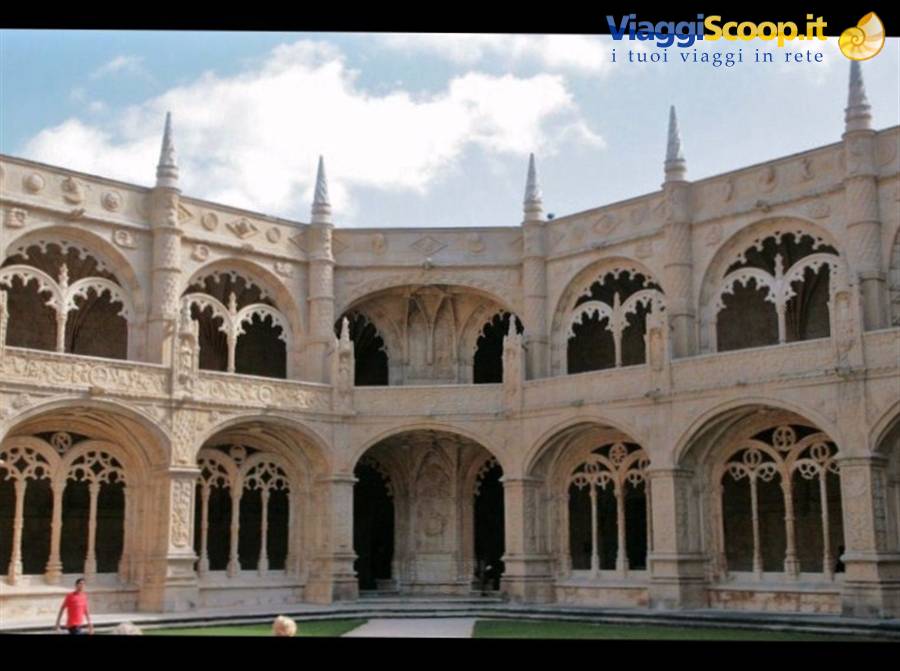 Lisbona chiostro Mosteiro dos Jerònimos