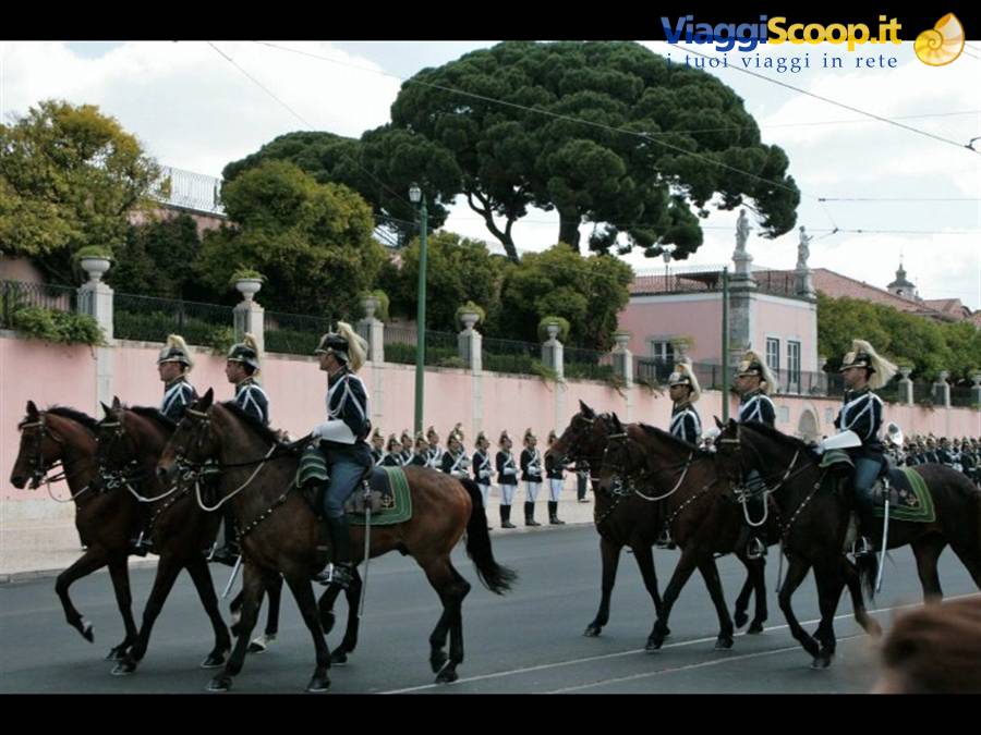 Lisbona cambio della guardia palazzo presidenziale