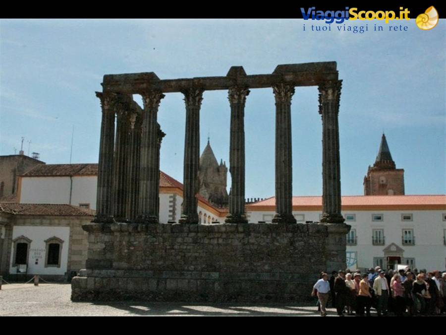 Evora Tempio Romano di Diana