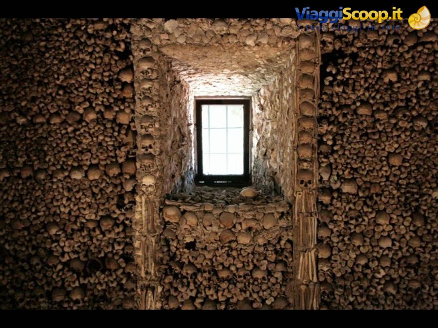 Evora Capela dos Ossos
