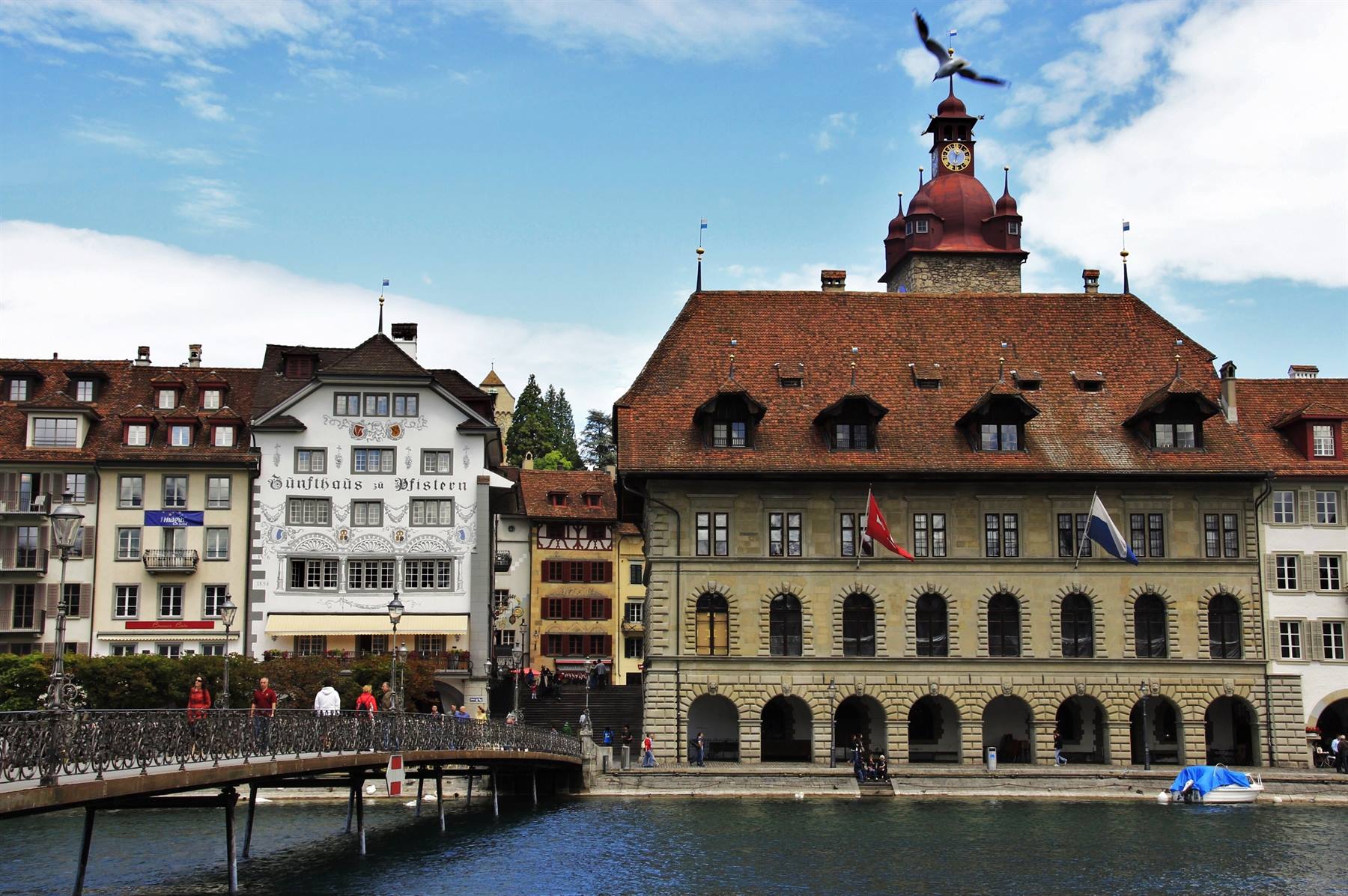 Lucerna