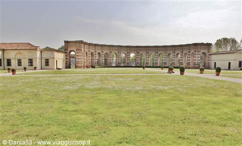 Palazzo Te,appartamento della grotta,esedra, Mantova