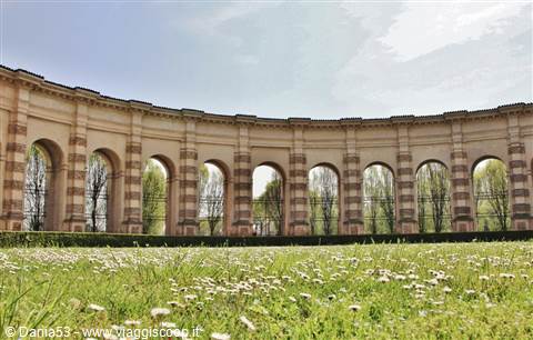 Esedra Palazzo Te-Mantova