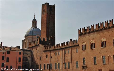 Piazza Sordello-Mantova
