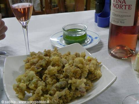 I "chipirones", fritto di calamaretti di taglia minuscola, da Gonzalo a El Prix, Tenerife