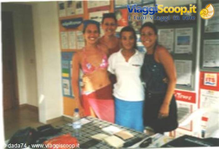 Dani e un gruppo di clienti al Tarida Beach di Ibiza!