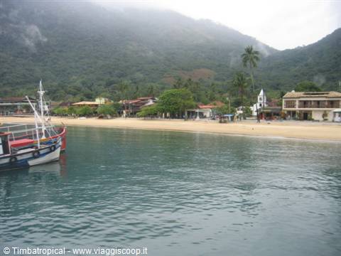 La spiaggia di arrivo di Ilha Grande (Villa Abrao)