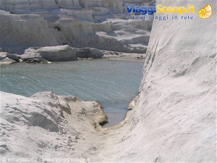 Le acque cristaline di Sarakiniko