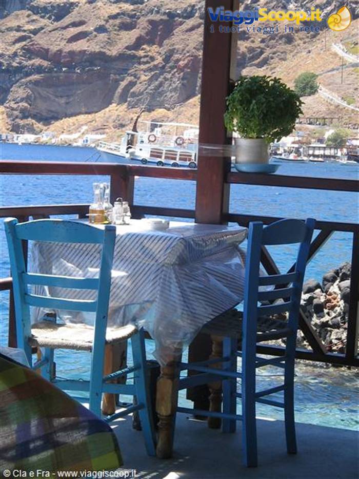 tavolo taverna thirassia