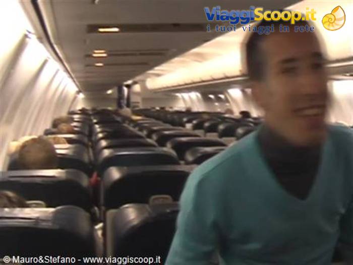 Mauro sul volo Londra-Bologna..... tra poco a casa... UFF...